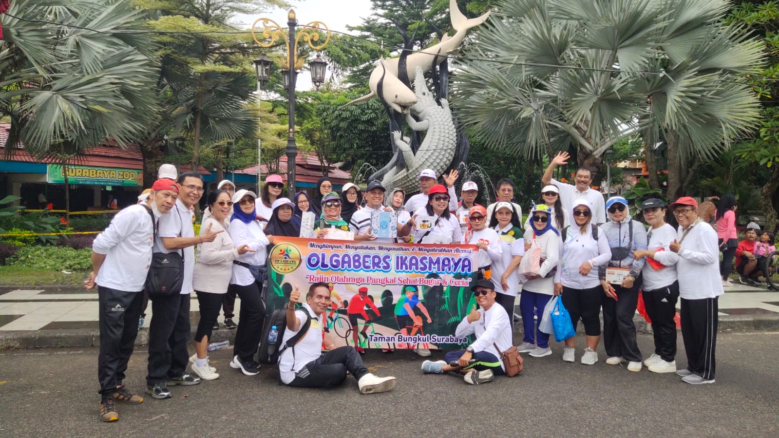 Komunitas IKASMAYA Adakan OLGABERS IKASMAYA di Taman Bungkul Surabaya